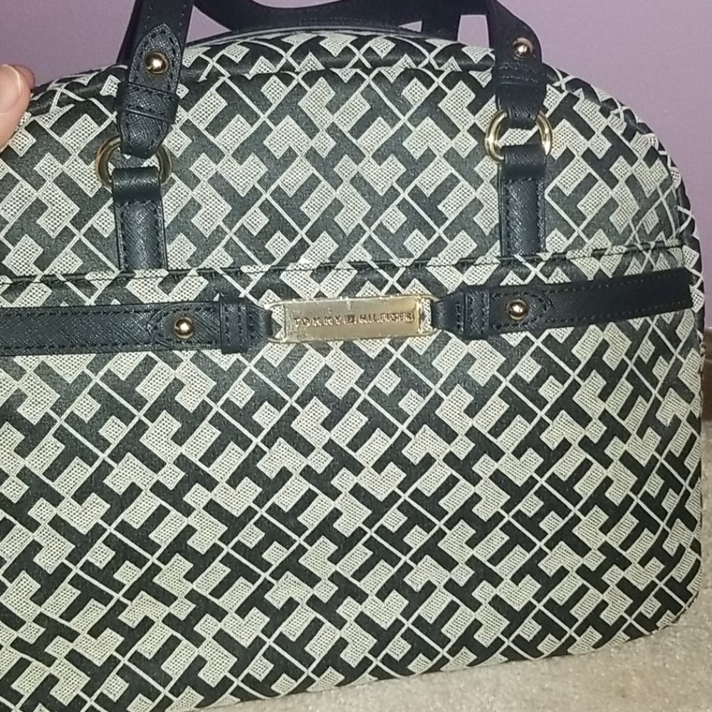 Tommy Hilfiger satchel bag